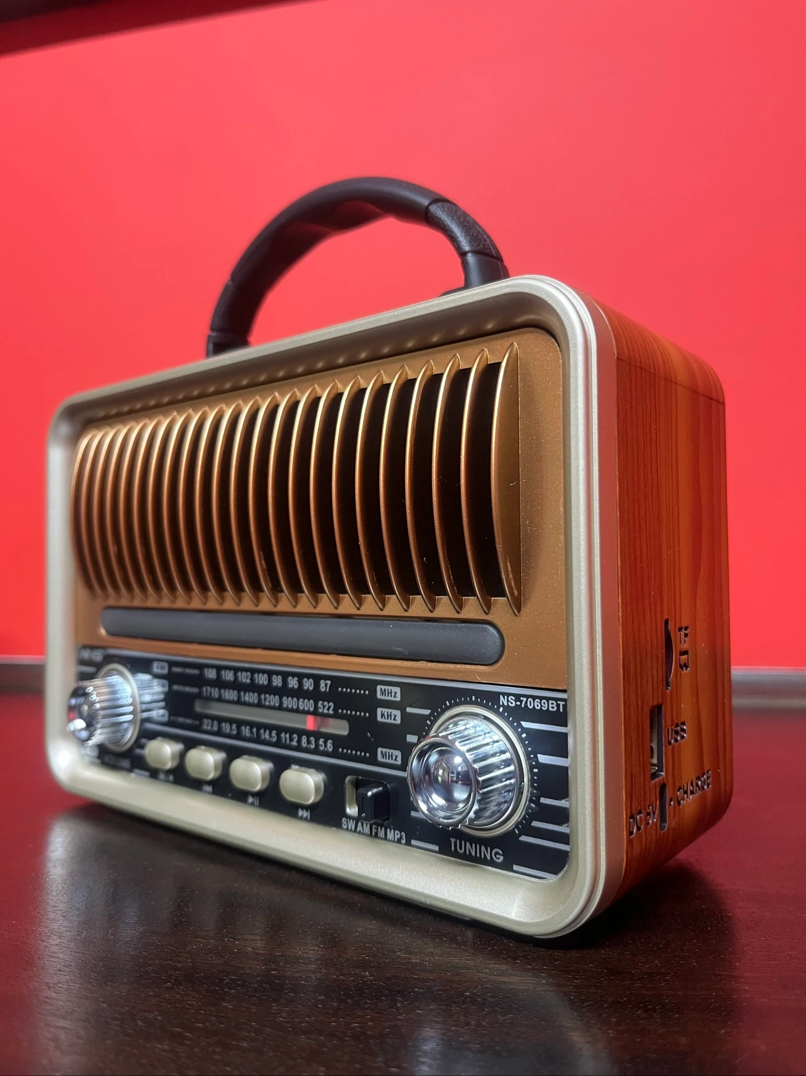 Rádio a pilhas e bateria imitar antigo 